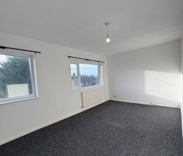 Shakespeare Road, Neston, CH64 9TG - Photo 3