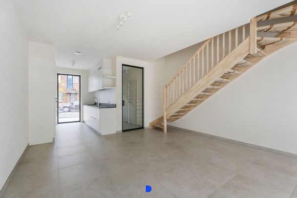 Prachtige nieuwbouwwoning in het centrum van Oostnieuwkerke - Photo 1