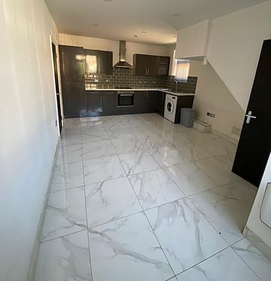 £1,100 PCM, Two Bedroom Maisonette in Paget Street, Grangetown, Cardiff, CF11 7JX - Photo 1