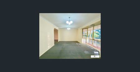 Spacious 4 Bedroom home in quaint setting. - Photo 4