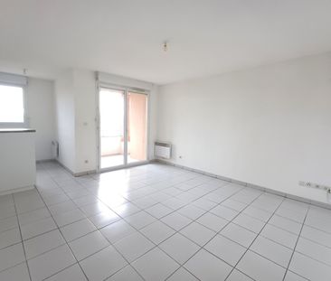 location Appartement T2 DE 39.17m² À SEILH - Photo 2