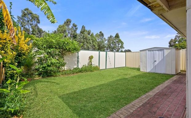 COMFORT, SPACE & CONVENIENCE IN A PRIME LOCATION !!! - Photo 1