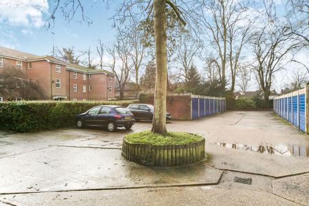 2 bedroom flat to rent - Photo 5