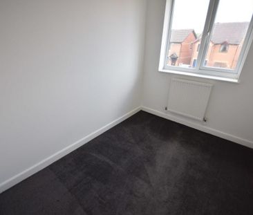 3 bedroom semi-detached house to rent - Photo 3