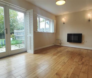 3 bedroom terraced house to rent - Photo 3