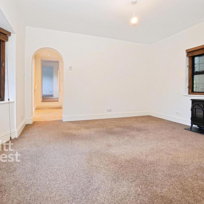 2 bedroom detached bungalow to rent - Photo 1