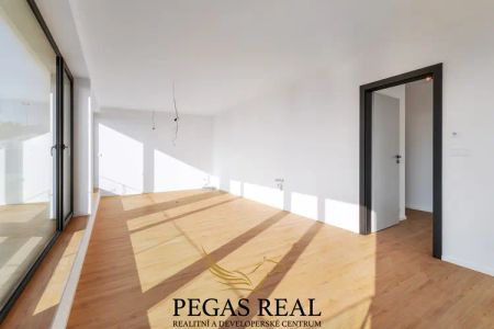 Pronájem luxusního bytu 3+kk se šatnou 82,7 m - Photo 3