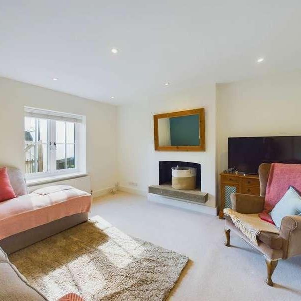 Wigginton Bottom, Wigginton, HP23 - Photo 1