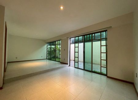 Casa En Coto En Renta De Lujo Jardines De La Patria, Zapopan, Jalisco - Photo 2