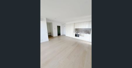 Modern, Private, And Well Located - Photo 4