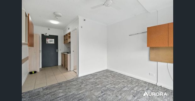 ***FREE $200 GIFT CARD***Optional Furnished or Unfurnished Studio Apartment - free electricity & internet! - Photo 1