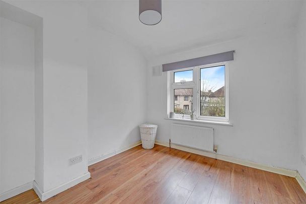 2 bedroom property to rent - Photo 1