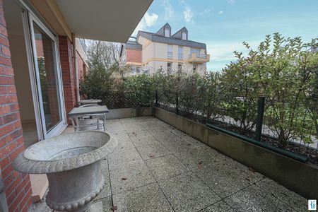 Location Appartement 2 pièces 47m² MONT ST AIGNAN 76130 - Photo 5