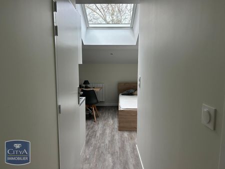 Location Appartement 1 pièce 19m² ST ETIENNE 42000 - Photo 2