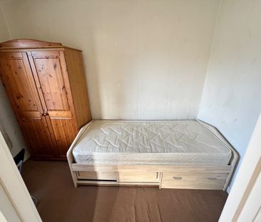 2 Bed Semi-Detached House, Deerlands Close, S5 - Photo 1