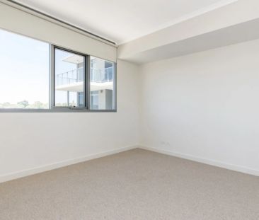 Stunning Richmond Quarter Apartment - Photo 6