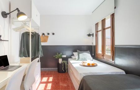 Carrer de lEscorial, Barcelona, Catalonia 08024 - Photo 5