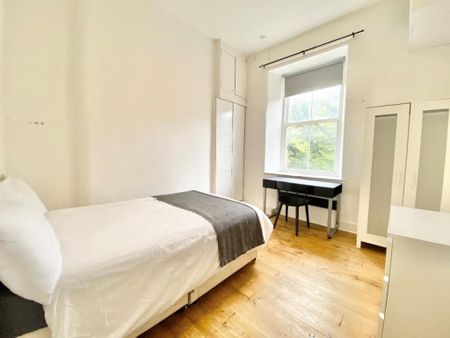 4 bedroom flat to rent - Photo 4