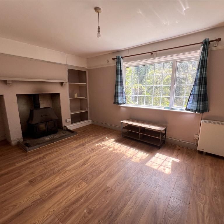 3 bedroom semi-detached house to rent - Photo 1
