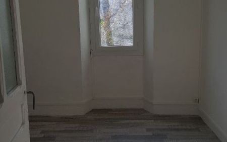 Appartement à louer 2 pièces • Salernes - Photo 2