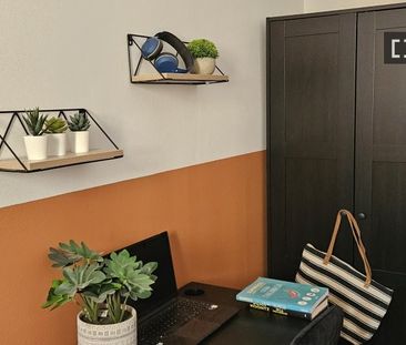 barcelona, Catalonia 08007 - Photo 5