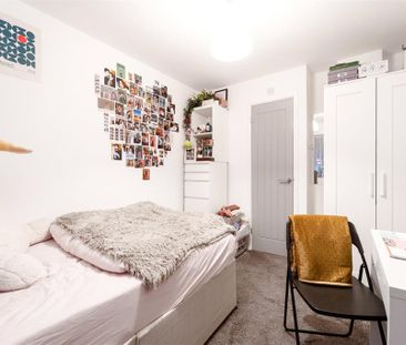 6 bedroom house to rent - Photo 3