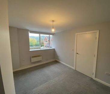 1 bed flat to rent in Stratfield House, Riseley, RG7 - Photo 2