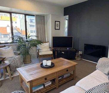 Bright & cosy 1 bedroom home in central location - Photo 1