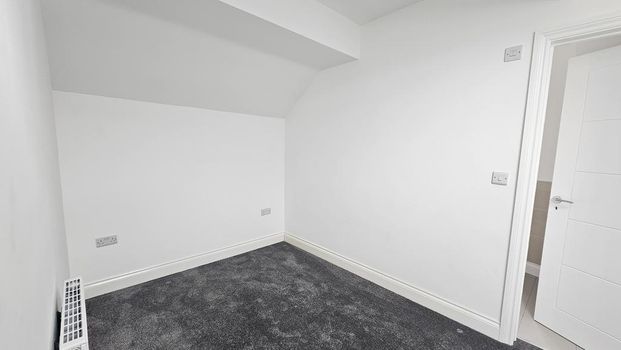 Mixed use to rent - Photo 1