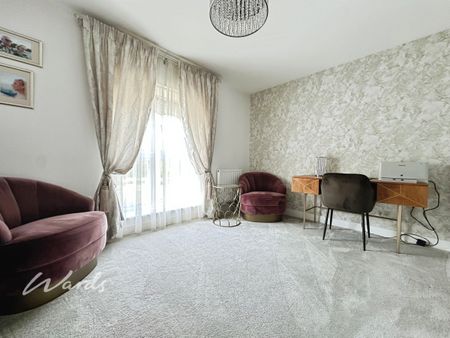 4 bedroom detached house to rent - Photo 4