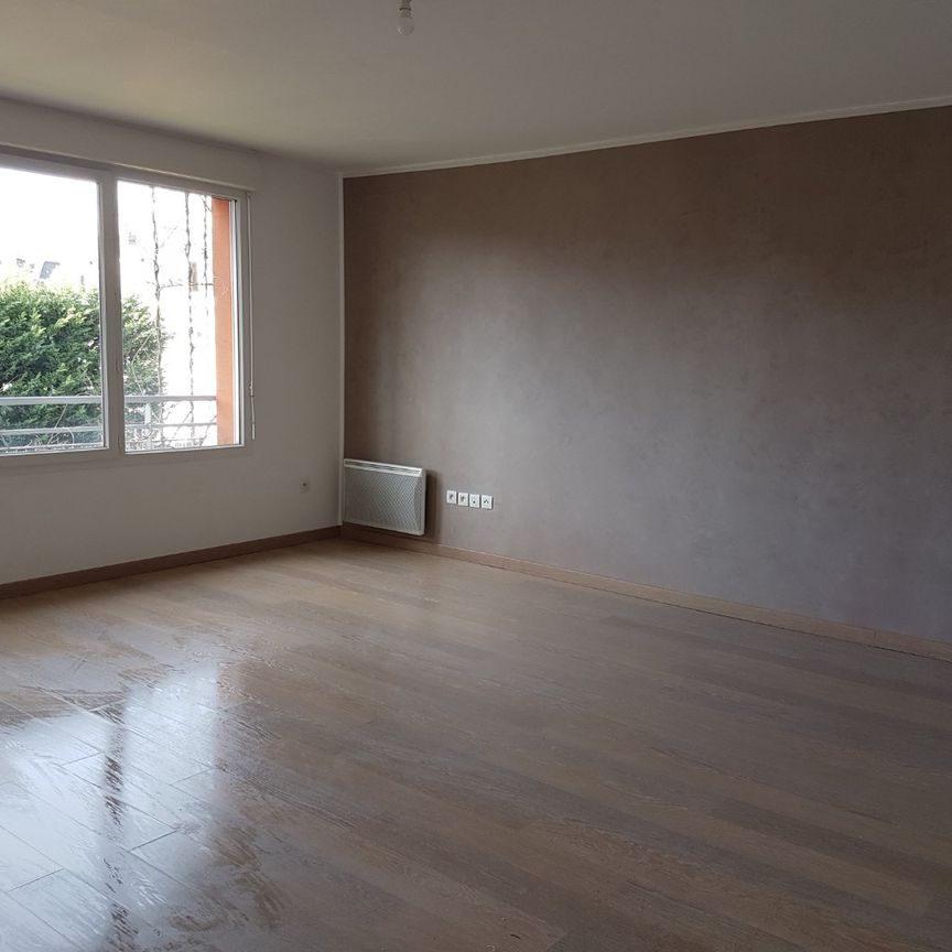 Location Appartement 3 pièces 74m² VALENCIENNES 59300 - Photo 1
