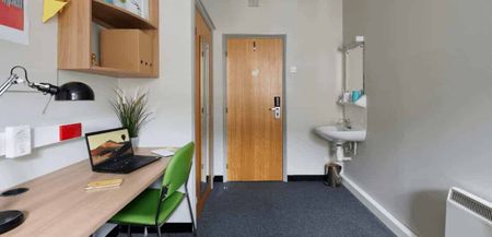 Classic Shared Apartment - Photo 4