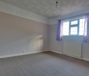 3 bedroom detached house to rent - Photo 4