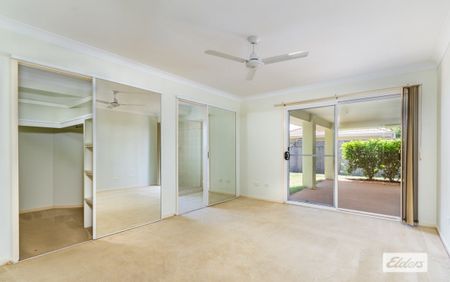 FOUR BEDROOM HOME IN QUIET CUL-DE-SAC - Photo 2