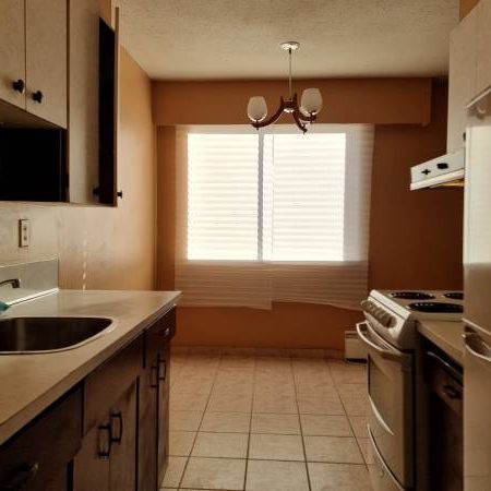 BC Rental Burnaby: 2BR 2bath apartment at Metrotown for rent rental - Photo 4