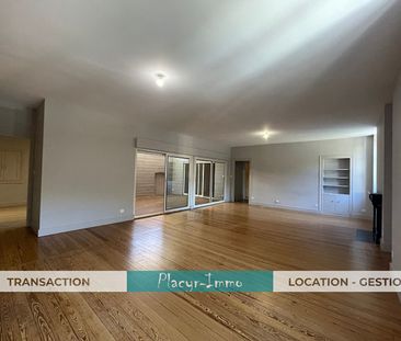 Location Appartement 4 pièces 143m² - Photo 4