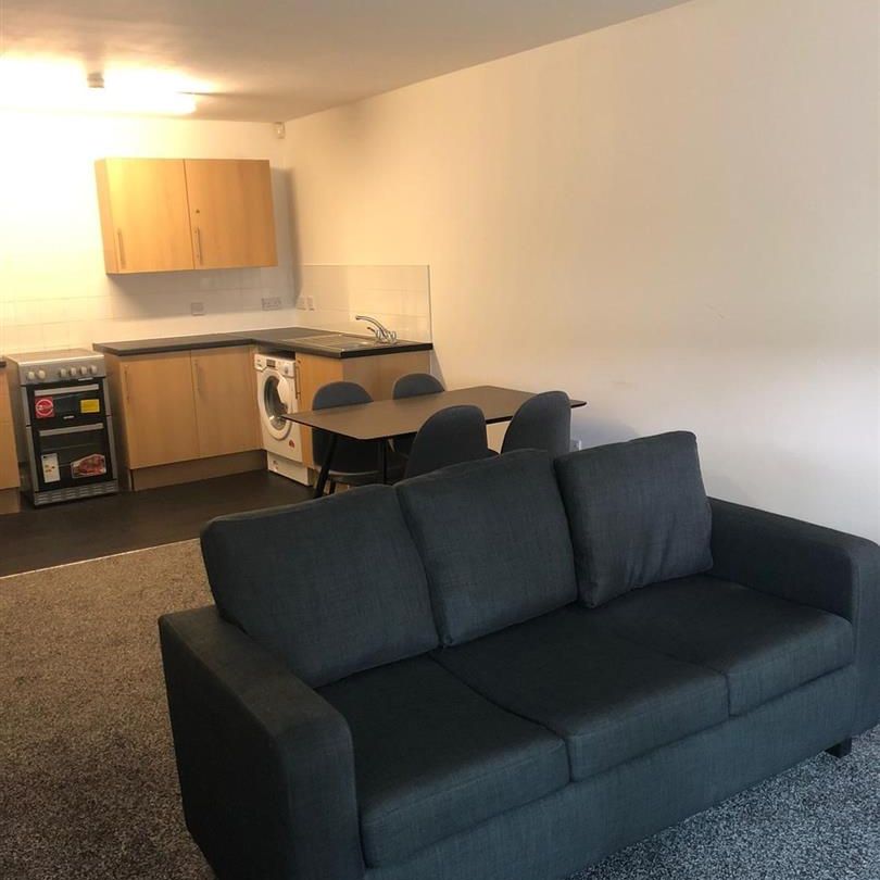 2 Bedroom Apartment To Rent - Photo 1