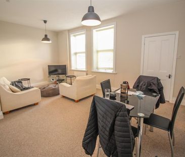 2 Bedroom Flat - First Floor - Photo 5