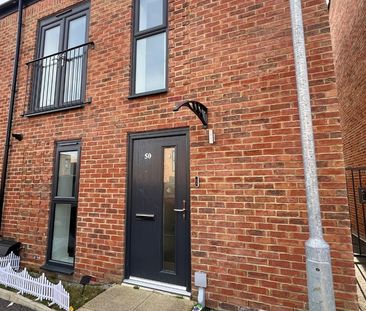 3 Bed Terraced House, Stan Mellor Close, M6 - Photo 4