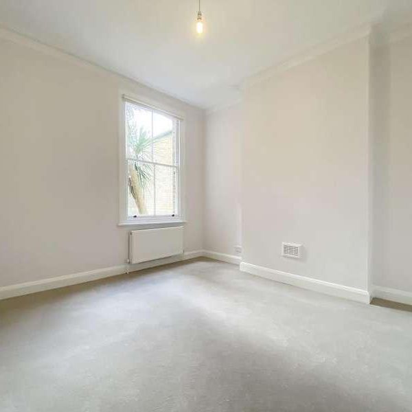 South Croxted Road, Dulwich, London, SE21 - Photo 1