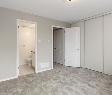Hathaway Drive, Chapman Mills - Rideau Crest - Davidson Heights, Ot... - Photo 4