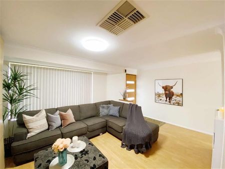 $780/w Spacious 4B Home in Willetton - Photo 4