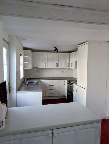 3 Bed Mid Terraced House to Let in Launceston - Photo 4