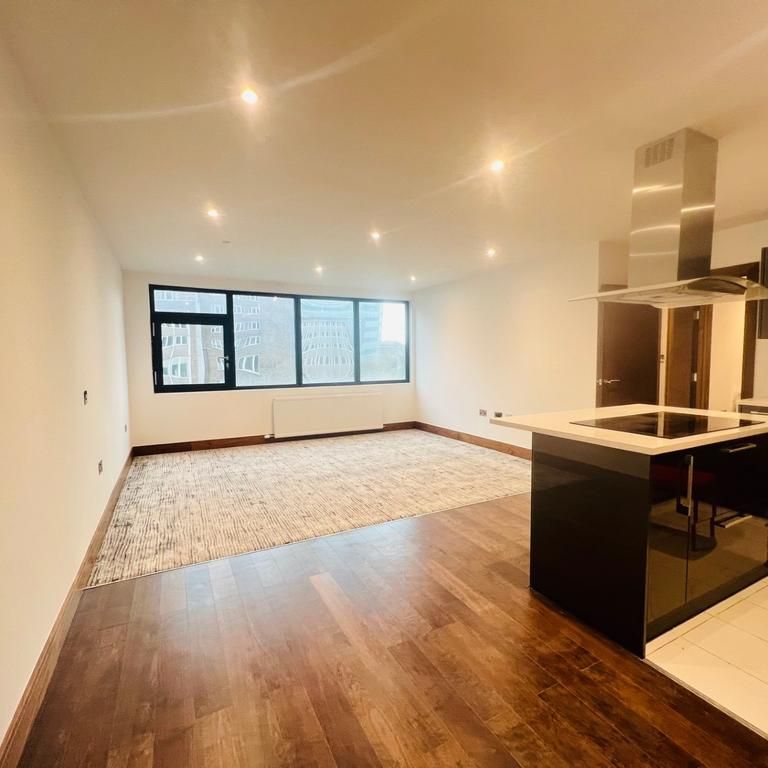 3 bedroom apartment to rent - Photo 1