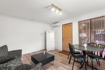 “Family Home in Prime South Lake Location!!” - Photo 2