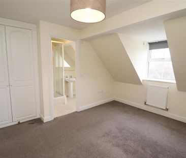 4 bedroom terraced house to rent - Photo 6