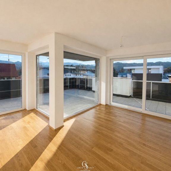 Traumhaftes Penthouse mit riesiger Terrasse & spektakulären Sonnenuntergängen - Photo 1