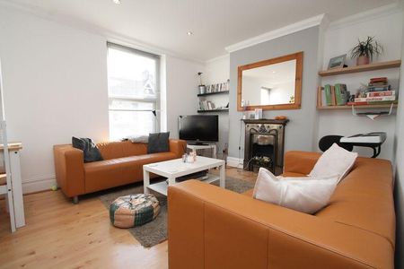 3 bedroom apartment to rent - Photo 3