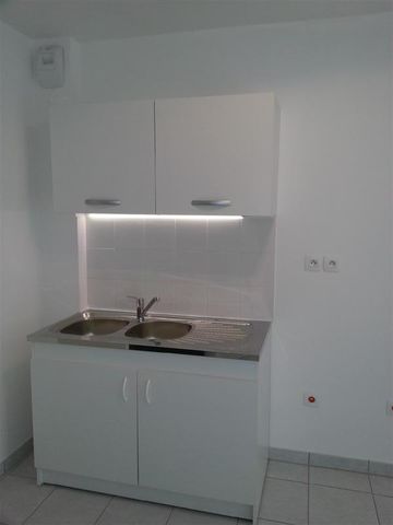 Location Appartement 2 pièces 41m² ST HERBLAIN 44800 - Photo 3