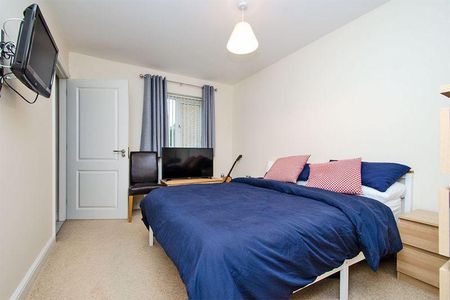 2 bedroom apartment to rent - Photo 4